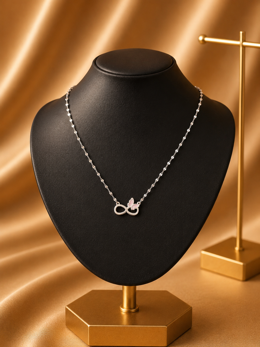 Silver Designer Chain with Infinity Pendant